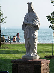 Statue of St. Elizabeth of Hungary - Balatonalmádi, Maďarsko