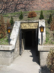 The lower entrance of the Buda Castle Labyrinth - Budapešť, Maďarsko