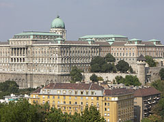 The Buda Castle Palace, viewed from the Gellért Hill - Budapešť, Maďarsko