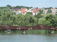 The boating pond with the footbridge - Ajka, Ungaria