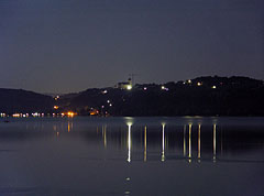 View of Tihany Peninsula and the abbey from Balatonfüred - Balatonfüred, Ungaria