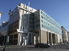 A new building of the Corvinus University of Budapest, that includes the Faculty of Social Sciences and the University Library - Budapesta, Ungaria