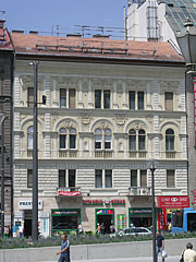 Four-storey apartment house, built in 1896 - Budapesta, Ungaria