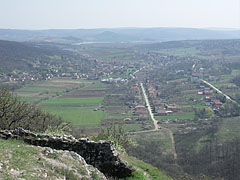 View to the village and the Nógrád Hills from the cliff - Csővár, Ungaria