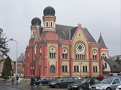 The Byzantine-eclectic style former Synagogue of Zalaegerszeg is today the Town Concert and Exhibition Hall - Zalaegerszeg, Ungaria