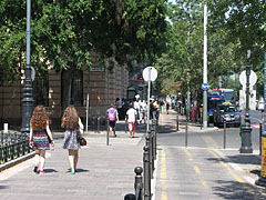 The Bajcsy-Zsilinszky Avenue (or Bajcsy-Zsilinszky Road) behind the St. Stephen's Basilica - Budapest, Ungheria