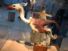 Feathered dinosaurs exhibition, model of a prehistoric flightless bird - Будапеща, Унгария