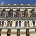 Statue of István Széchenyi, and the Franz Liszt Culture and Conference Center - Sopron, Угорщина