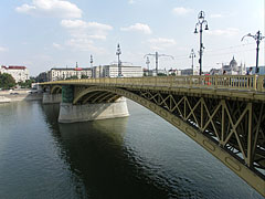 The Pest-side wing of the Margaret Bridge - Budapest, Ungari