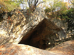The entrance of the Istállós-kő Cave, also called the prehistoric man's cave - Szilvásvárad, Ungarn