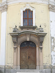 The entrance of the King St. Stephen's Church - Hatvan, 헝가리