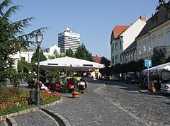 A hangulatos macskaköves Óváros tér - Veszprém, Magyarország