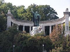 Statue of St. Gerard Sagredo bishop (in Hungarian: Szent Gellért) - Budapešť, Maďarsko