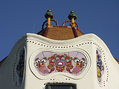 Cifra Palace, colorful majolica decoration on the wall, glazed ceramic tiles on the roof - Kecskemét, Maďarsko