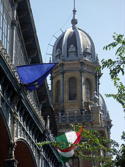 One of the towers of Nyugati Train Station (or Nyugati Railway Station) - Budapešť, Maďarsko