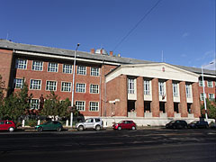 Könyves Kálmán High School - Budapešť, Maďarsko