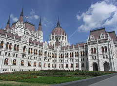 The neo-gothic style stateful Hungarian Parliament Building ("Országház") - Budapešť, Maďarsko