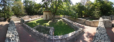 Margaret Island (Margit-sziget), Ruins of the St. Margaret Abbey - Budapeşte, Macaristan