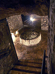 Buda Castle Cave or Labyrinth of Buda Castle (in Hungarian "Budai Vár-barlang" or "Budavári Labirintus") - Budapeşte, Macaristan