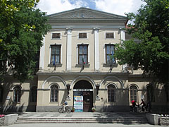 The front wall of the City Hall of Jászberény - Jászberény, Macaristan