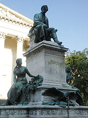 Memorial of János Arany Hungarian poet and writer - Budapesta, Ungaria