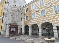 King Matthias Corvinus Memorial, bronze and limestone sculpture group - Székesfehérvár, Ungaria