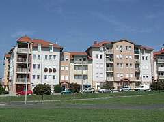 Multi-storey modern residental buildings - Tatabánya, Ungaria