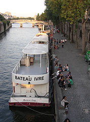  - Paris, França