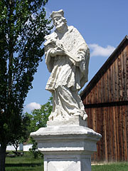 Devotional statue from Csepreg (statue of St. John of Nepomuk) - Szentendre, Hungria