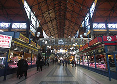 Marketplace from the ground floor - Budapest, Ungheria