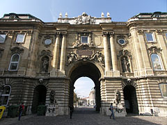 Lions' Courtyard ("Oroszlános udvar") - Budapest, Ungheria