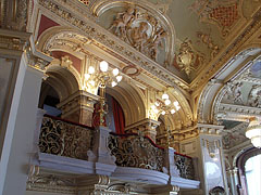 New York Café, the balcony-like part of the upmost floor (gallery) with gorgeous wrought-iron handrail - Budapest, Ungheria