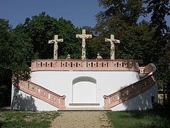 Grassalkovich Calvary, its red marble-walled interior was once a water reservoir - Gödöllő, Ungheria