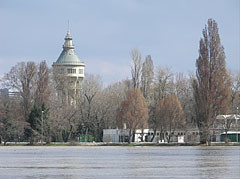 The Margaret Island with the Water Tower - Budapest, Hongrie