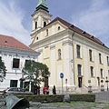 "Bell", a World War II. memorial statue in front of the Szent Imre Church - Székesfehérvár, Hongrie