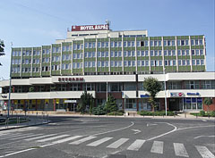 Hotel Árpád - Tatabánya, Unkari