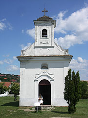 The votive chapel from Jánossomorja (Mosonszentjános) was built in 1842 (also known as St. Anne's Roman Catholic Church) - Szentendre (Święty Andrzej), Węgry