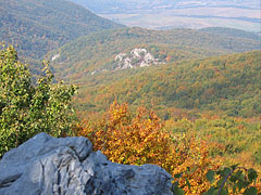 View from the Látó Rocks, the north edge of the Bükk Plateau to the surrounding hills - Ómassa, Ungarn