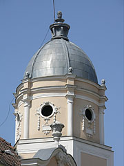 The corner tower or dome of the so-called Francis II Rákóczi's House - Gyöngyös, Hongarije