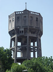 The octogon-shaped concrete water tower at Eötvös Square - Szolnok, Ungari