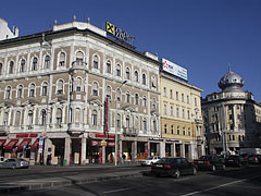 The four-storey building of the former Emke Coffee House - Βουδαπέστη, Ουγγαρία