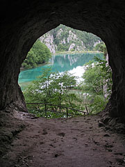 View to the Lower Lakes from the Šupljara Cave - Εθνικό Πάρκο Plitvice, Κροατία