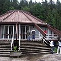 Conical-roofed reception building at the entrance of the Ochtinská Aragonite Cave (in Slovak: Ochtinská aragonitová jaskyňa) - Ochtiná (Martonháza), スロバキア