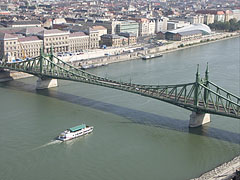 The Liberty Bridge ("Szabadság híd") over the Danube River, as seen from the Gellért Hill - Budapešť, Maďarsko