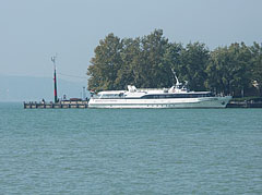 The "Lelle" motorized excursion boat - Balatonfüred, Macaristan