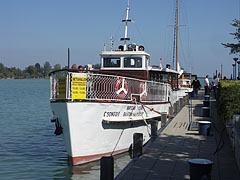 The "Csongor" motorized excursion boat - Balatonfüred, Macaristan