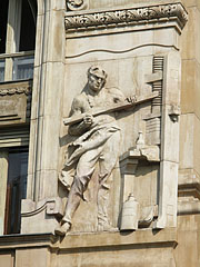 Relief on the wall of the Hungarian National Bank building - Budapeşte, Macaristan