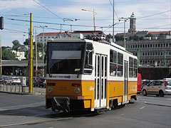 Czech-made (more precisely Czechoslovak-made) yellow Tatra tram at the Budapest-Déli Railway Terminal - Budapeşte, Macaristan