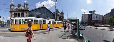 ××Nyugati Square, Tram stop at the Nyugati Railway Station - Budapesta, Ungaria