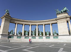 The left side colonnade (row of columns) on the Millenium Memorial monument - Budapesta, Ungaria